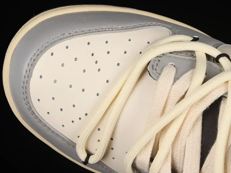 All Categories Nk SB Dunk Series Nk SB Dunk Low Low-top sneakers Nk Dunk Low Astronaut Gray and white industrial style distressed deconstructed straps dip-dyed casual sneakers DJ6188-002